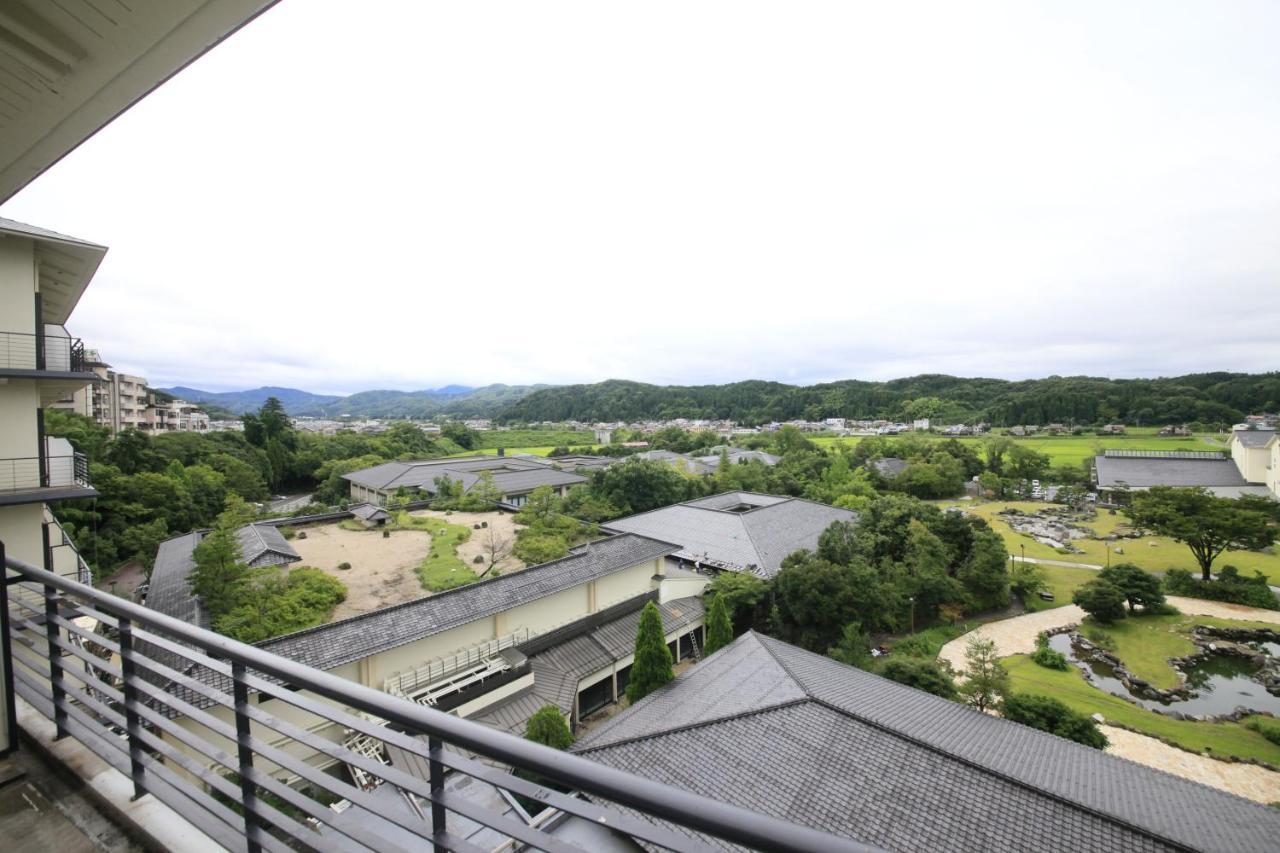 Yamashiro Onsen Miyabi No Yado Kaga Hyakumangoku Hotel Bagian luar foto