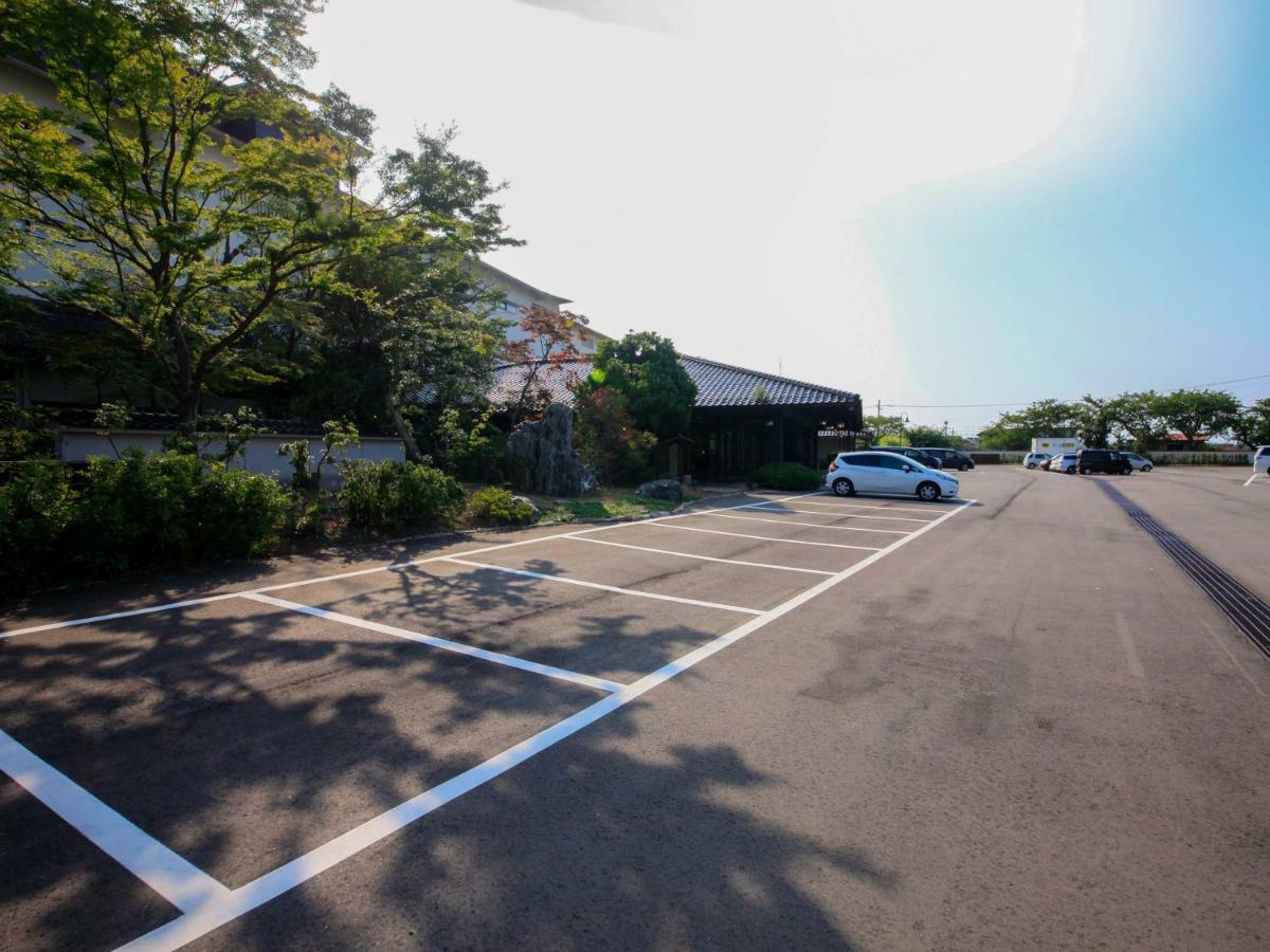 Yamashiro Onsen Miyabi No Yado Kaga Hyakumangoku Hotel Bagian luar foto