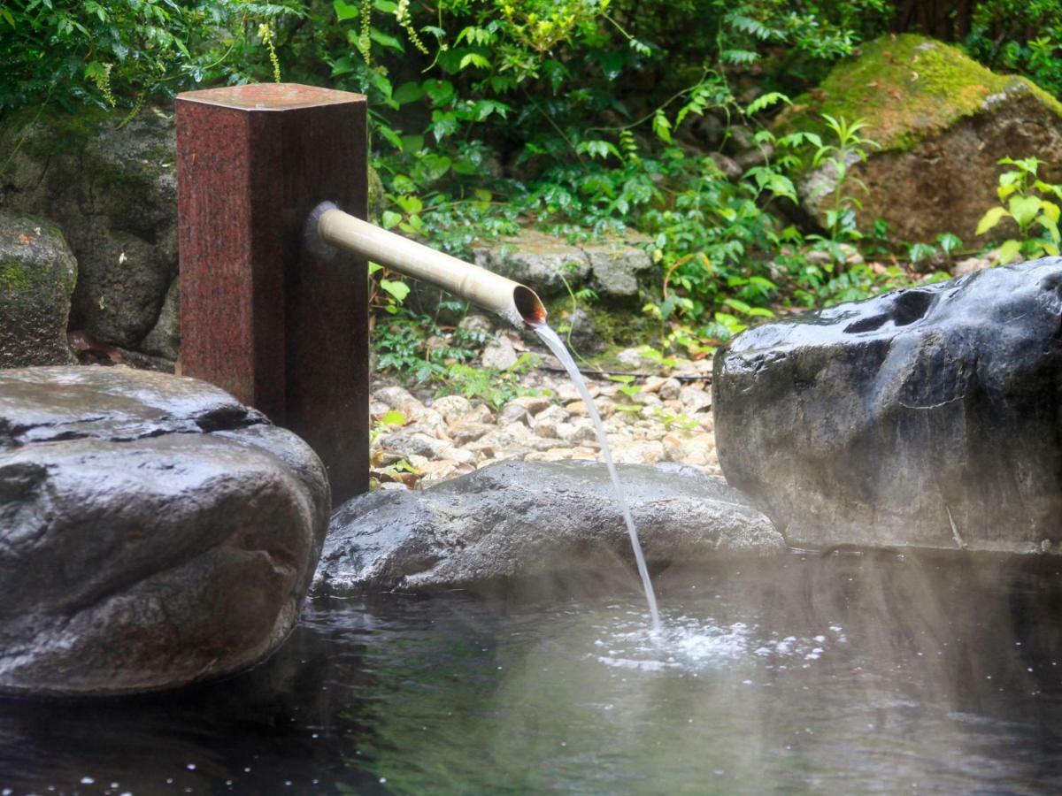 Yamashiro Onsen Miyabi No Yado Kaga Hyakumangoku Hotel Bagian luar foto