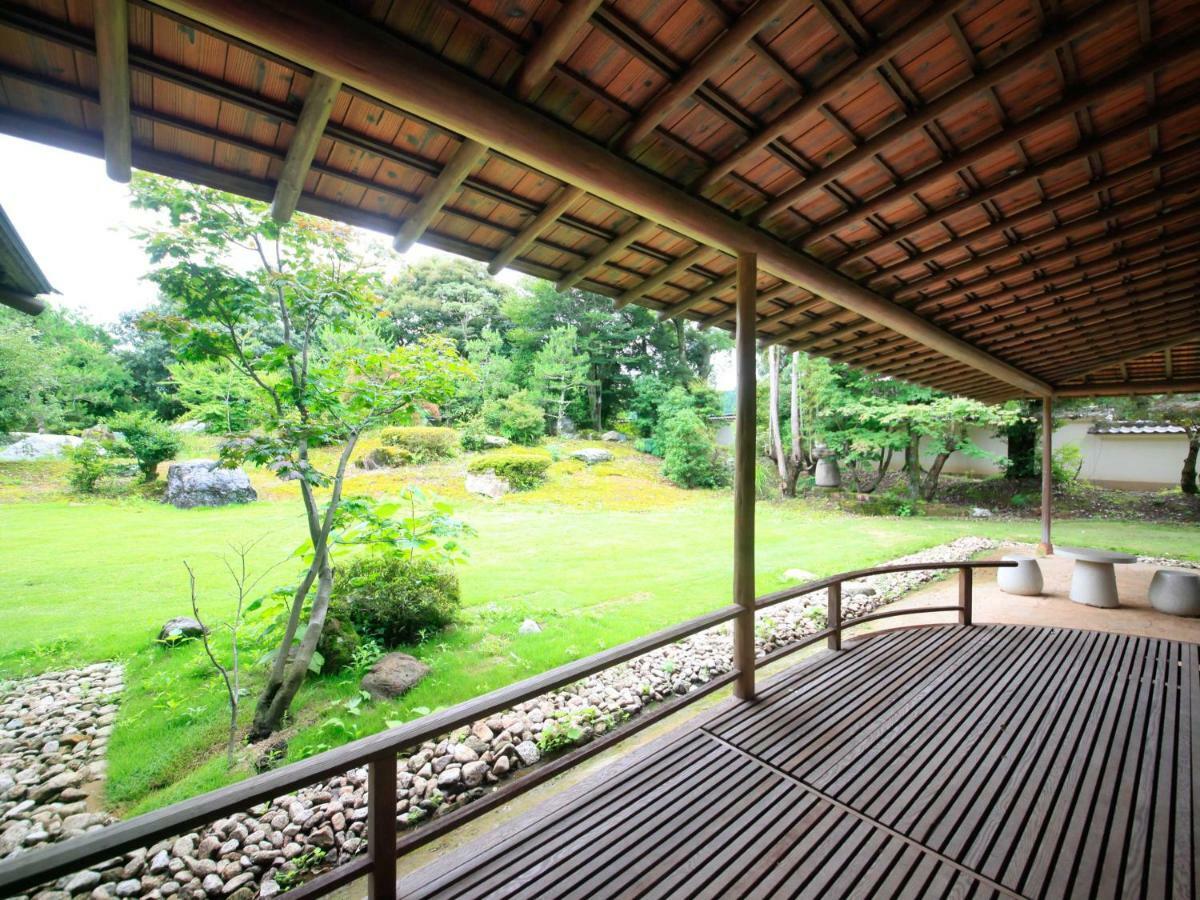 Yamashiro Onsen Miyabi No Yado Kaga Hyakumangoku Hotel Bagian luar foto
