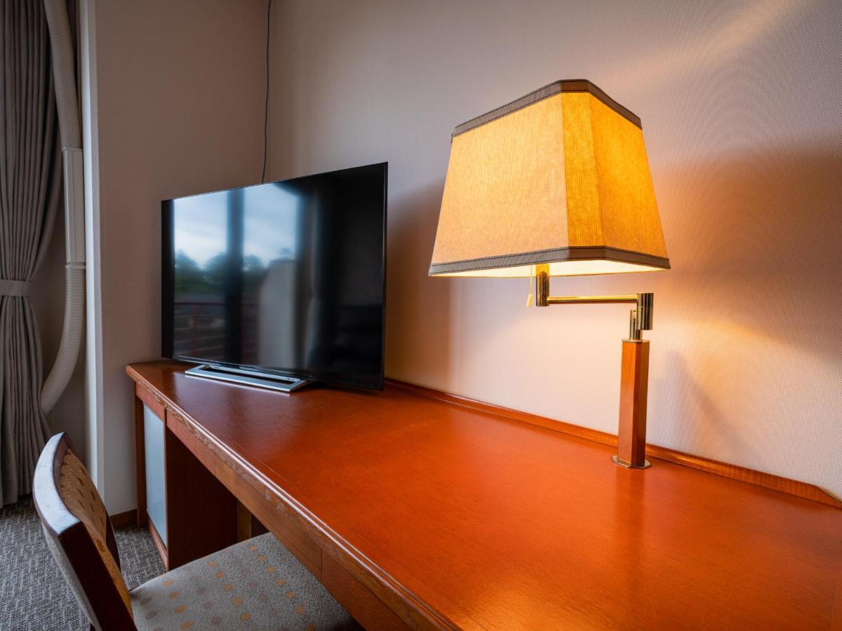 Yamashiro Onsen Miyabi No Yado Kaga Hyakumangoku Hotel Bagian luar foto